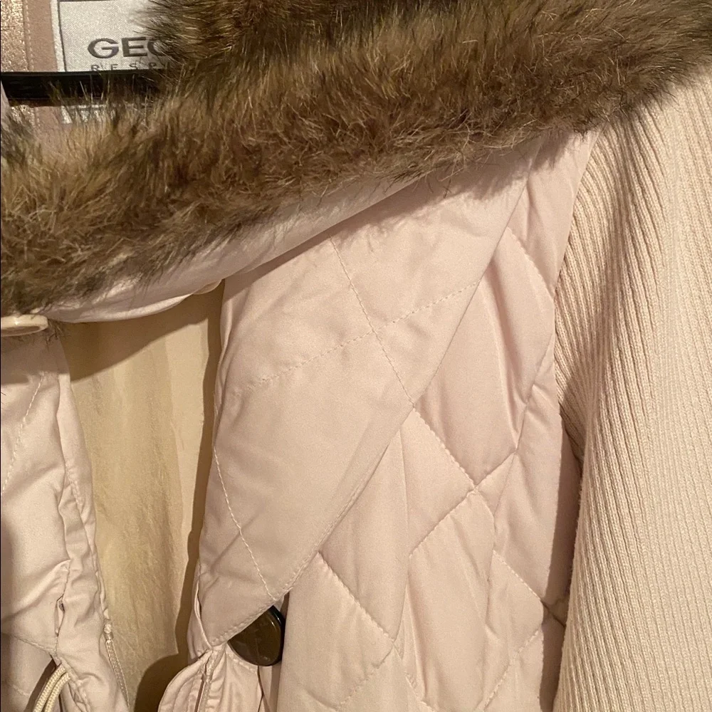 Geox Puffer Cream Jacket With Knit Sleeves - Picture 6 of 11